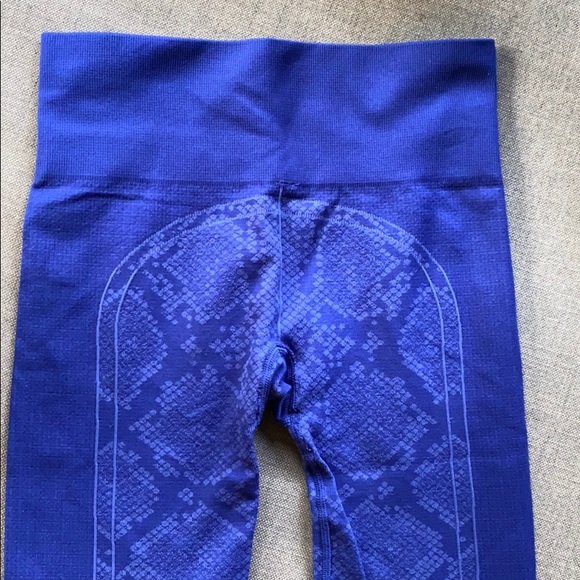 Lululemon Ebb to Street Pant Sapphire Blue - Picture 8 of 8